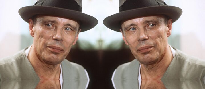 Porträt des deutschen Künstlers und Kunstprofessors Joseph Beuys, abgebildet im November 1979.